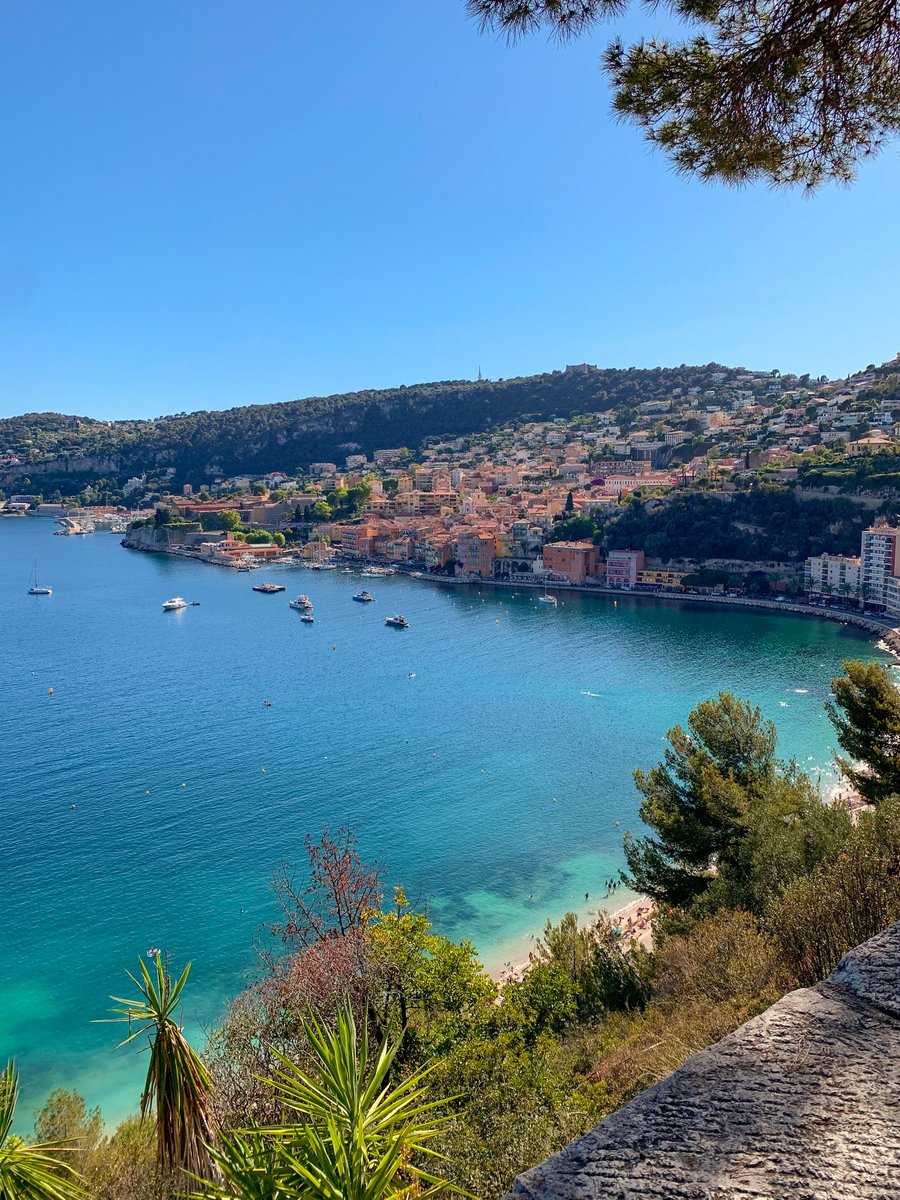 Nicesouris's tweet photo. J'aime le nouveau tweet de 😍💙Encore une belle journée qui s'achève sur la Rade de #VillefrancheSurMer, une des plus belles du monde, vous ne trouvez pas ?
A demain les twittos !
📷 @summerhotels_ #OnaTousBesoinDuSud #ExploreNiceCotedAzur #MondayMot… https://t.co/6nGDCLZIpr