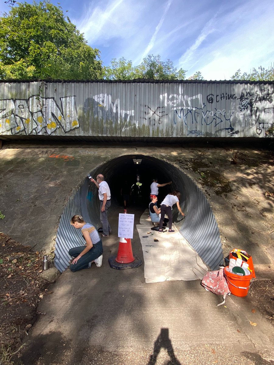 craftologyproj's tweet photo. We need help again this weekend and some scaffolding for the top. Let us know if you can help? #reclaim #repaint #tunnel #dudbridge https://t.co/Eqj8YWww1l