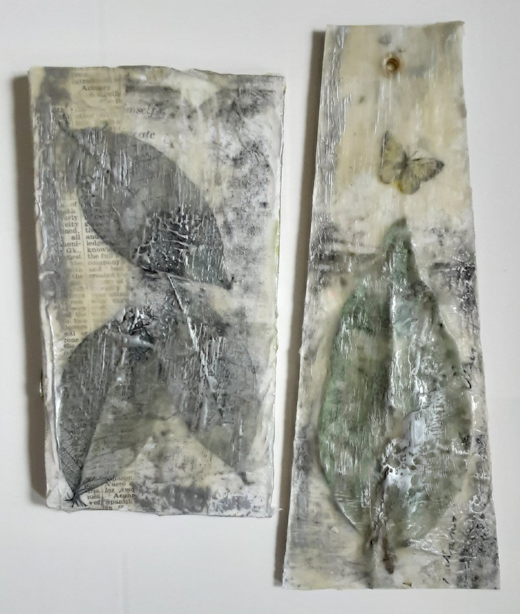 jeantoms26's tweet image. Evening  all , still stash busting ! #mycreativeweek
#fauxencaustic #textile #earings