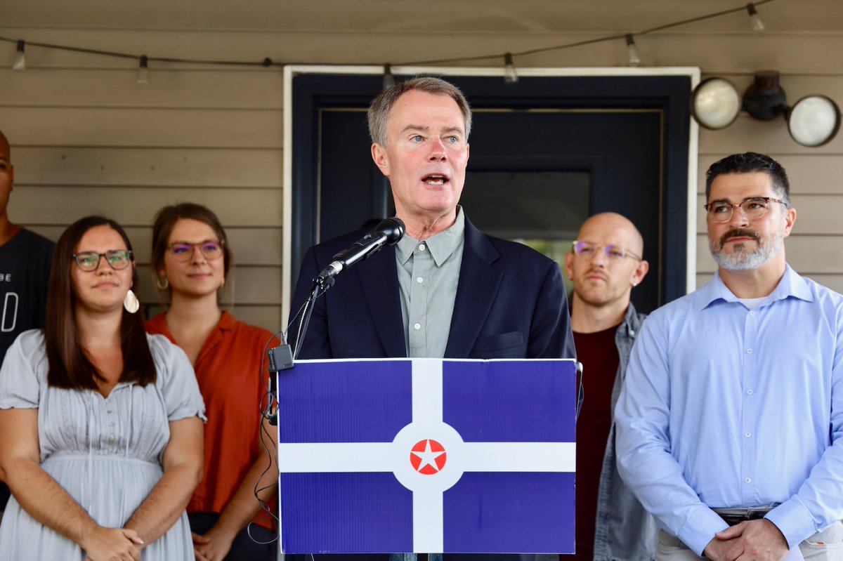 IndyMayorJoe's tweet photo. Today I joined @IndyOPHS and @IndyCouncil to announce the recipients of the Youth and Young Adult Housing Grant. 

91 Place and @VOICESCorp will receive $4.2M across three years to expand the number of transitional and emergency housing beds for youth ages 14-24. https://t.co/geKaCefGmX