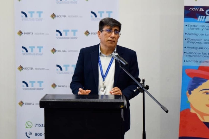 Ronald Casso, Gerente Gral. de <a href="/BoABolivia/">BoABolivia</a>, agradeció a nombre de los operadores a <a href="/ATTBolivia/">ATT Bolivia</a> por la iniciativa de brindar el Centro Virtual DESPEGA.ATT, para que todos los usuarios de transporte aéreo reciban atención eficiente, oportuna y adecuada.

#EstamosSaliendoAdelante