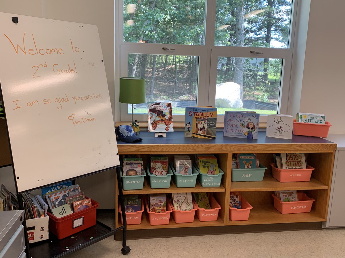 mrsdrouin4's tweet photo. The classroom is ready and I can’t wait to welcome a wonderful group of second graders on Wednesday! It is going to be a great year. ✏️🍎 https://t.co/p7OlaAnRbA