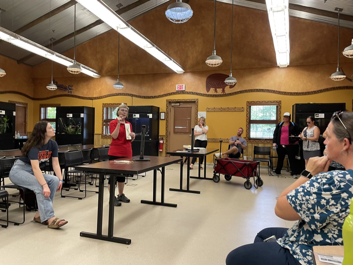 5HaleyHCS tweet media