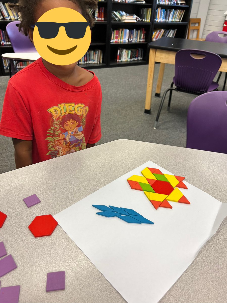 ReadforCupcakes's tweet photo. My #Kindergarten Ss had fun making shapes while reading @rgowgreene When a Line Bends…A Shape Begins @dcvpa #PictureBooks https://t.co/yMdpvSgfUo