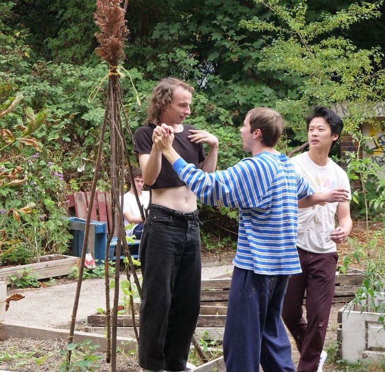 A Midsummer Skate Dream tweet media