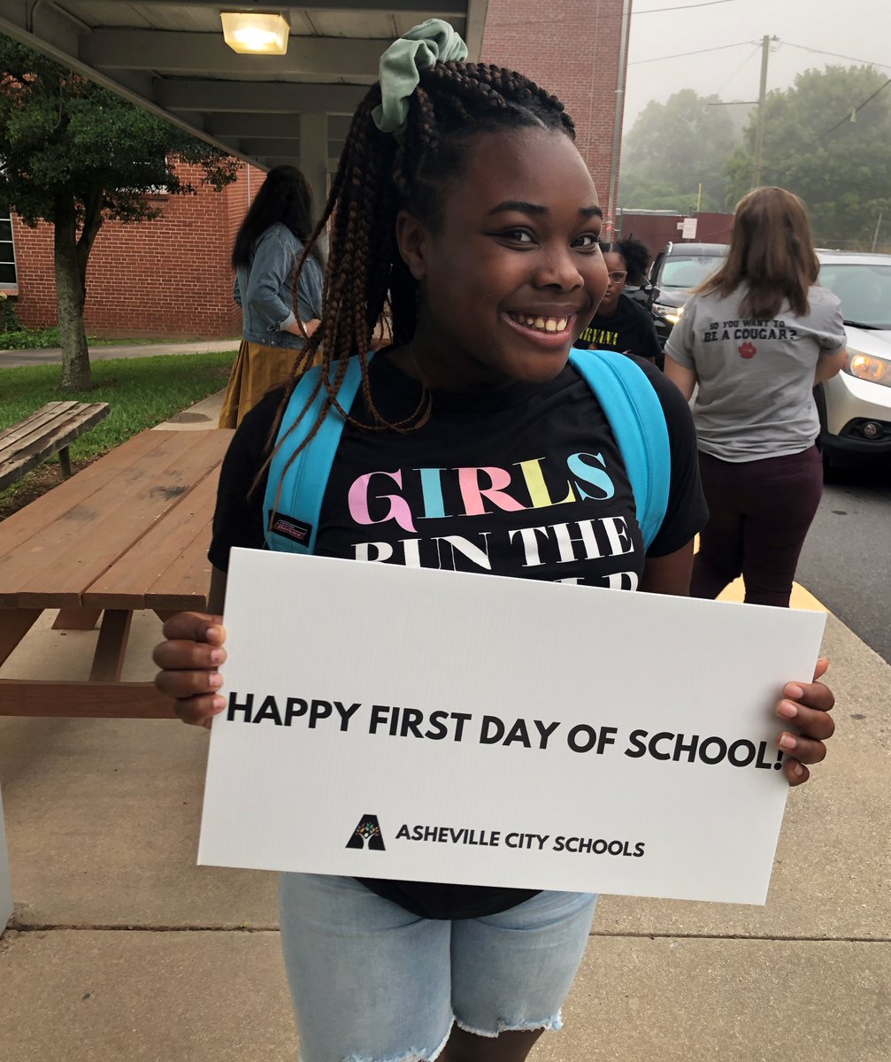 First Day of School for our Navigators! Looking forward to an amazing new year! <a href="/ACSMontfordNSA/">Montford NSA</a> @ACSCougarPride
