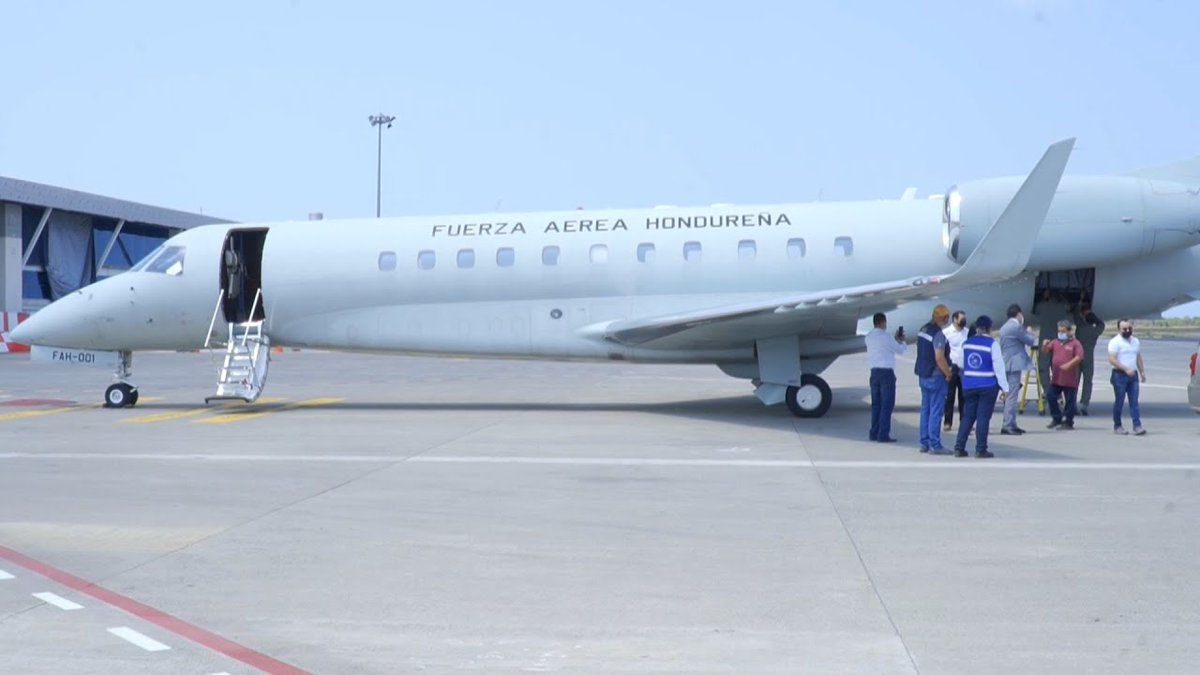 #Globo | El Tigre Bonilla, acusado por narco, entregaría a EEUU evidencias sobre el uso del avión presidencial en vuelos a Cali, Colombia, que habría sido utilizado por un exfuncionario oculto en Nicaragua y un diputado nacionalista.