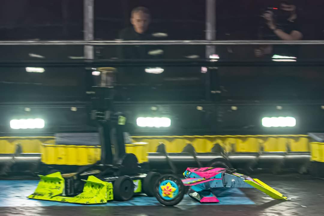 HiJinx - BattleBot tweet media