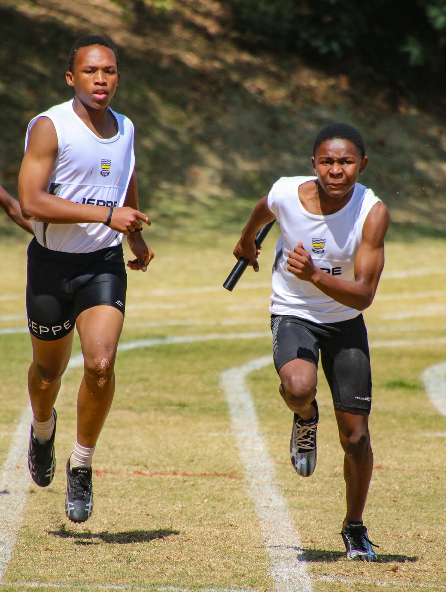 jeppeboys's tweet photo. Jeppe took part in the Athletics Triangular at Parktown on Saturday. We won 14 gold, 12 silver and 14 bronze awards. Multiple golds went to the following boys: Kananelo Moshe (U19), Nehemia Hollenbach (U15), Diego Caetano (U14), Mukona Manavhela (U14) and Mahlatse Sekele (U14) https://t.co/lisCtoy0aA