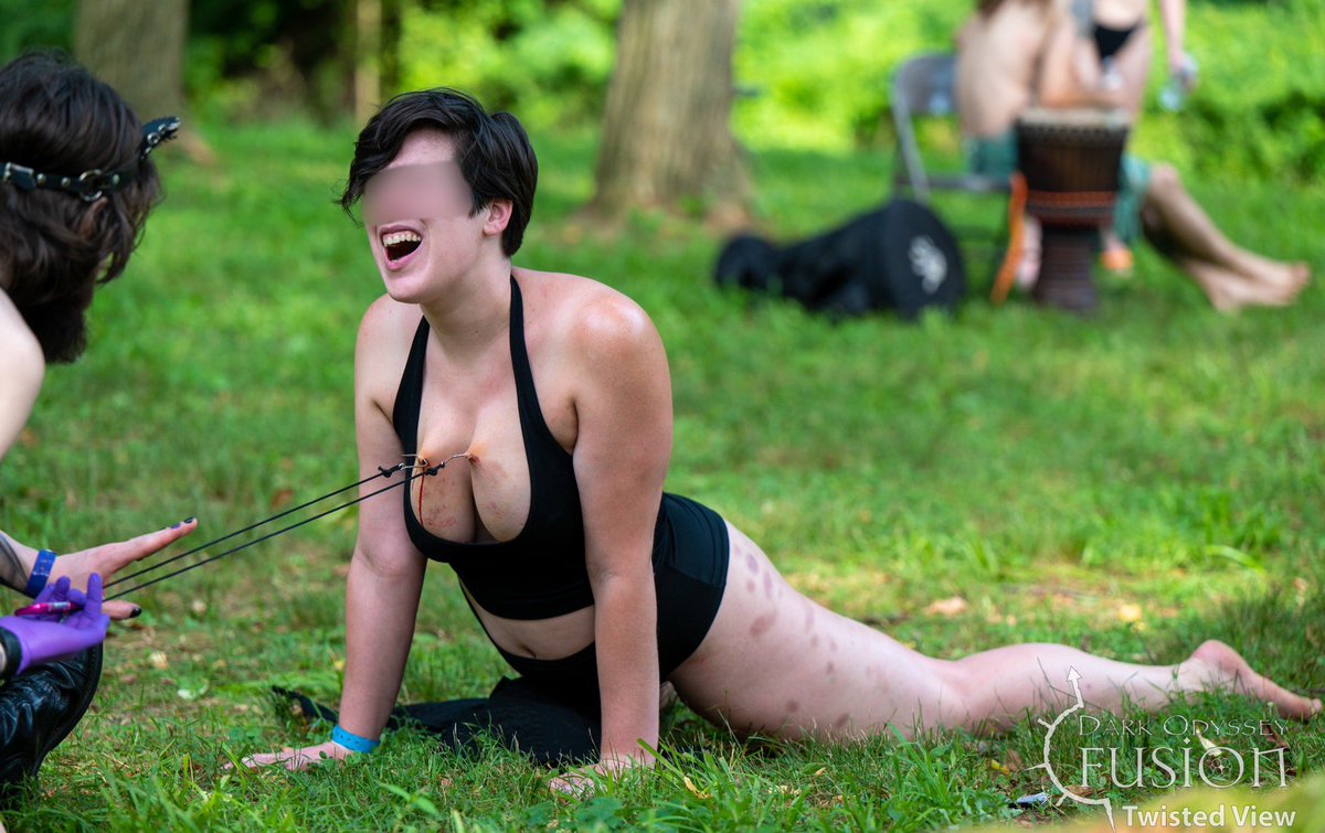 NotYrAnything's tweet photo. Catch and release.
With the delightful @Eevee_Mx.
๐ธ: @twisted_view
#fleshhooks #hookpull #hooks #piercing #piercingplay #ritual #bdsm #kink #outdoors #bruises https://t.co/JbrOecL7iq