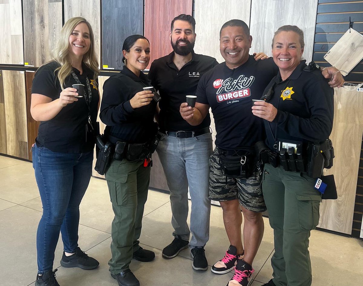 fukuburger's tweet photo. Got to introduce these amazing officers of @lvmpdsvac @lvmpd to another local Spring Mountain legend, David Diaz of @PacificWestFlooring… and his famous Cuban coffee. The outreach from Metro to the local businesses in #ChinatownLV is on another level. #LvCommunity https://t.co/nsY7ZORpgk