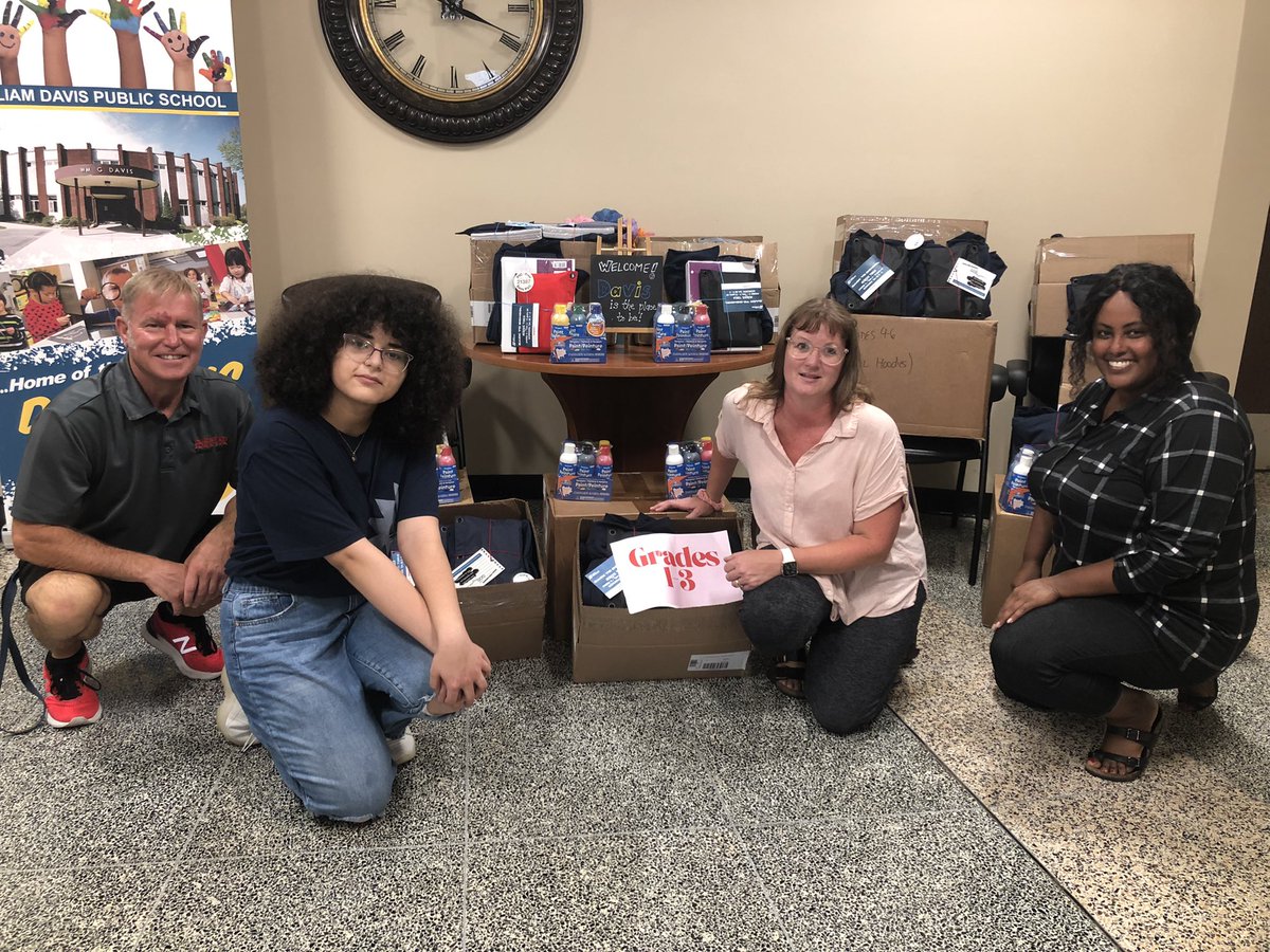 williamdavisps's tweet photo. Thank you to Anthony &amp; Bethel from Windsor Christian Fellowship along with their supporters for their huge school supply donation for our @williamdavisps students @gecdsbpro https://t.co/mqa29TUata