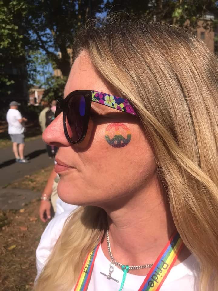 SAlexander264's tweet photo. @Soton_Pride was amazing, such a fun day 🥳🏳️🌈🥰❤🧡💛💚💙💜 @coopuk @CoopRespectLGBT @CoopColleagues #PrideInCoop #ProudToSupportPride #LoveLove #ItsWhatWeDo https://t.co/ovL5TIhkZV