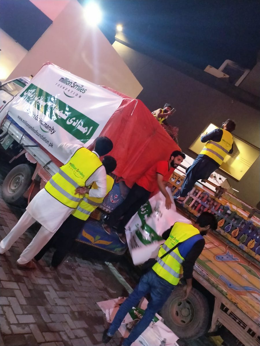 MSfoundationPK's tweet photo. 100 Tents Loaded..... The journey begins... !

Prayers needed as we travel South Punjab (Taunsa &amp; Rajanpur) than heading to Sukkur, Khairour, Shikarpur, Rohri, Jacobadad &amp; ending at Dera Allah Yar. Pashin &amp; Noshki while we will also cover GB and KP (Nowshera, Charsadda and Swat). https://t.co/ntuEdow6wa