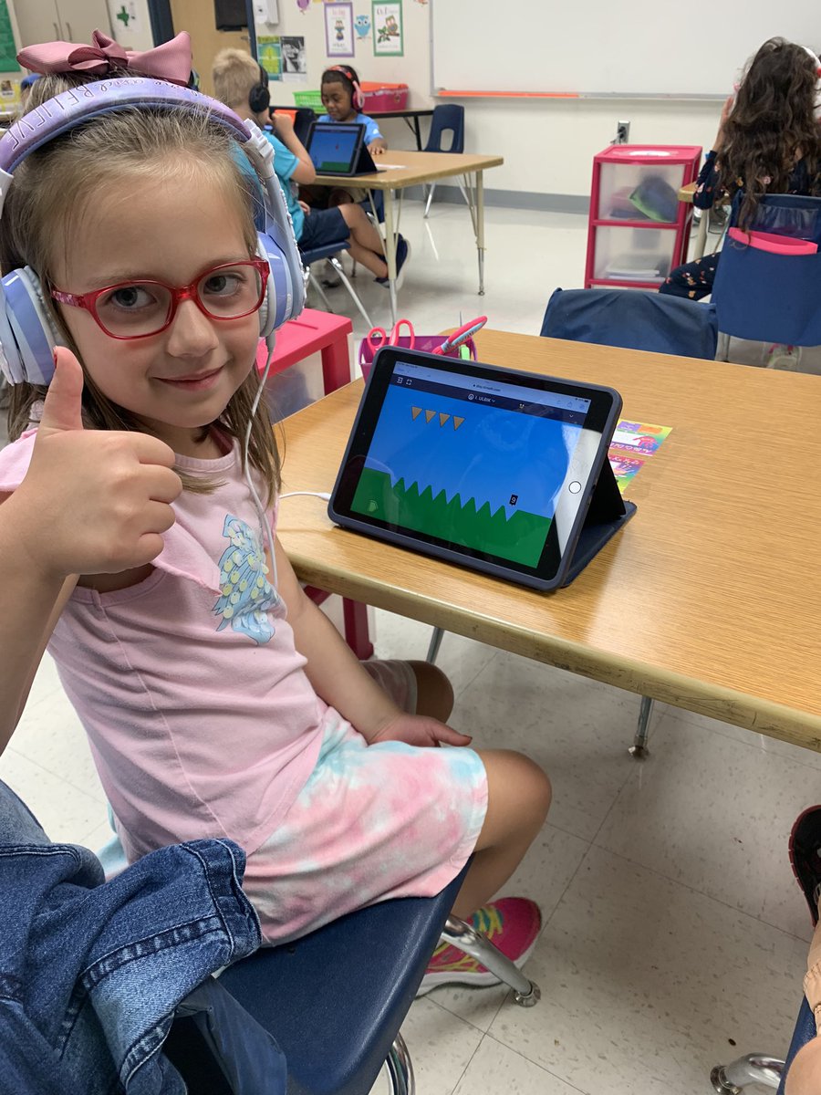 CandaceGraves18's tweet photo. My kindergarten students are loving ST Math!! #GISDMathRocks @STMath @GISDTLD @Steadham_Eagles https://t.co/oW2jRUJbjm