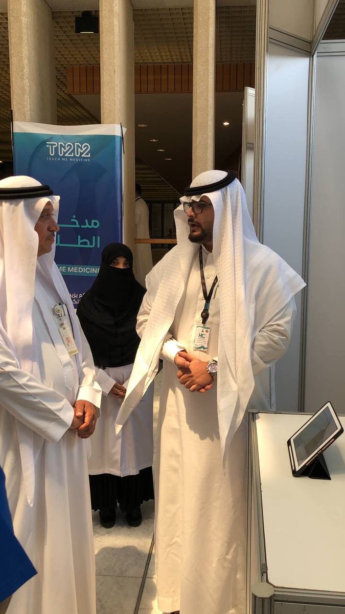 kau_HAC's tweet photo. لمحة من مشاركة نادي الوعي الصحي في فعالية #TMM22 التعريفية لطلاب وطالبات دفعة #MED22 بتشريف حضور كل من عميد كلية الطب ووكلاء الكلية.

نتمنى لكم التوفيق النجاح في بداية رحلتكم 🤍، ونتمنى ان نراكم احد افراد عائلة نادي الوعي الصحي في المستقبل! ✨ https://t.co/MccOd6GqME