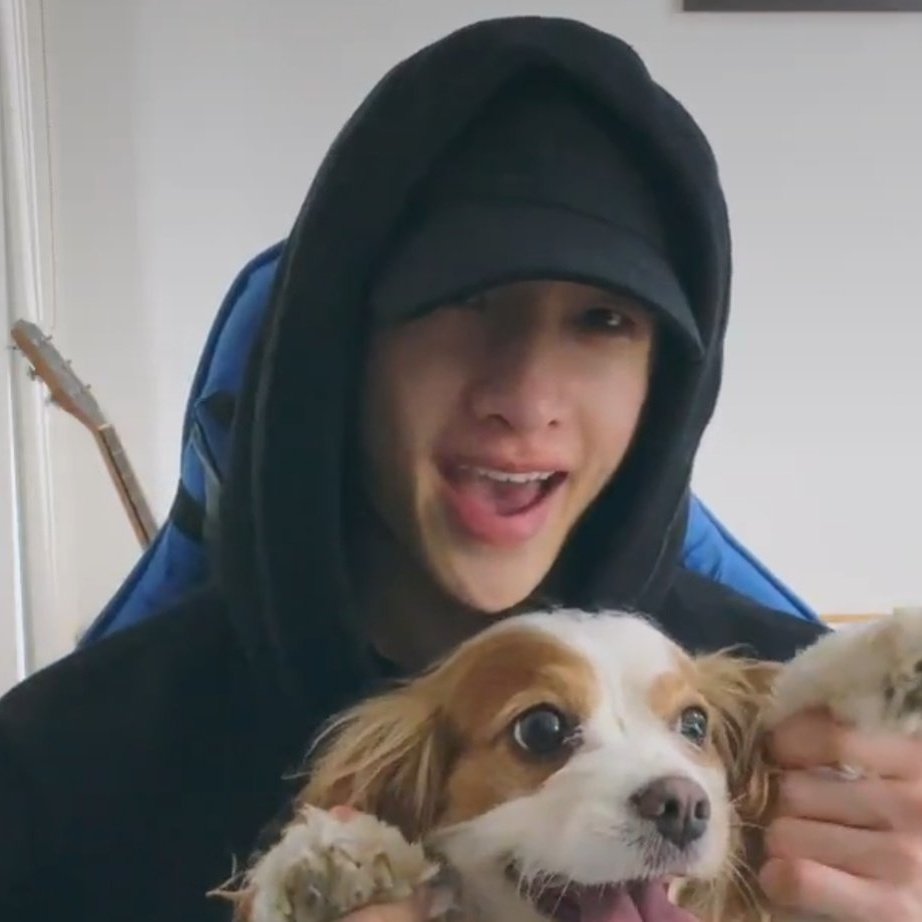 ReallyStray's tweet photo. [방찬] ❤️

#StrayKids #BangChan https://t.co/4Cj09gCYg6