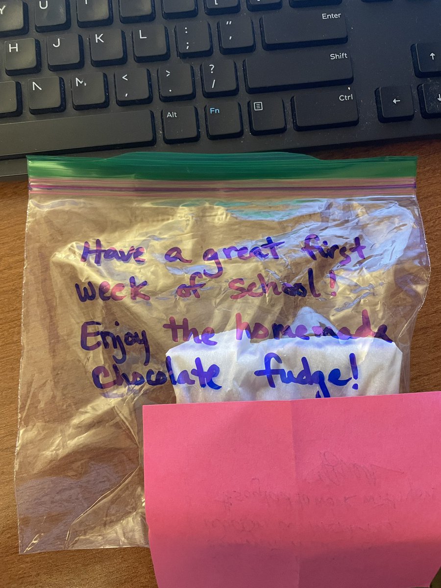 MsLabbeTweets's tweet photo. I have the sweetest colleagues โค๏ธ๐ค๐ @TSWoottonHS #firstdayofschool #patriotsrule https://t.co/Lbrksca01q