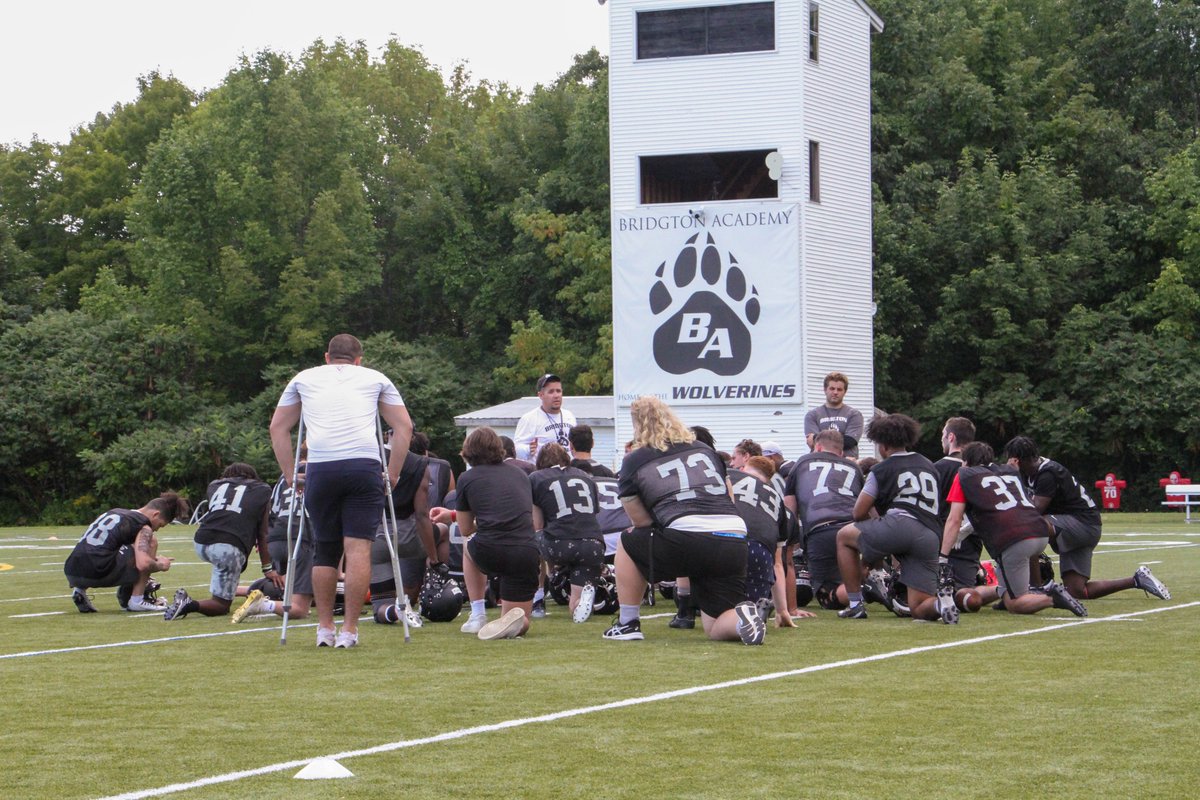 BridgtonAcademy's tweet photo. We were so busy with our new Wolverines this weekend that we had no time to post! We are thrilled to welcome the Class of 2023 to Bridgton Academy. The year that makes THE difference is underway! https://t.co/xTx9oGqwjb