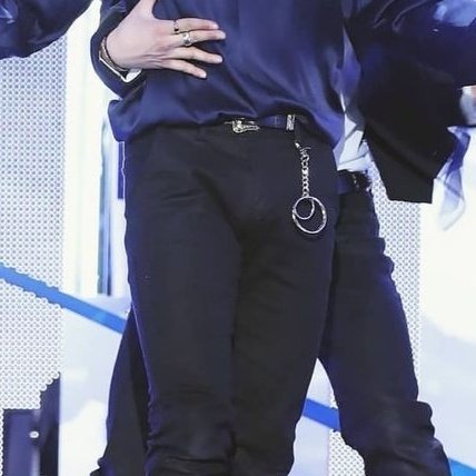 ً (@minh0sthighs) on Twitter photo 