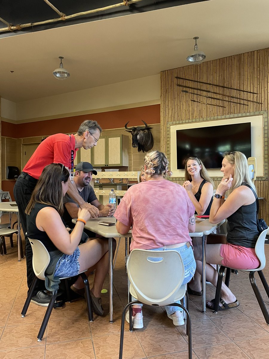 5HaleyHCS tweet media