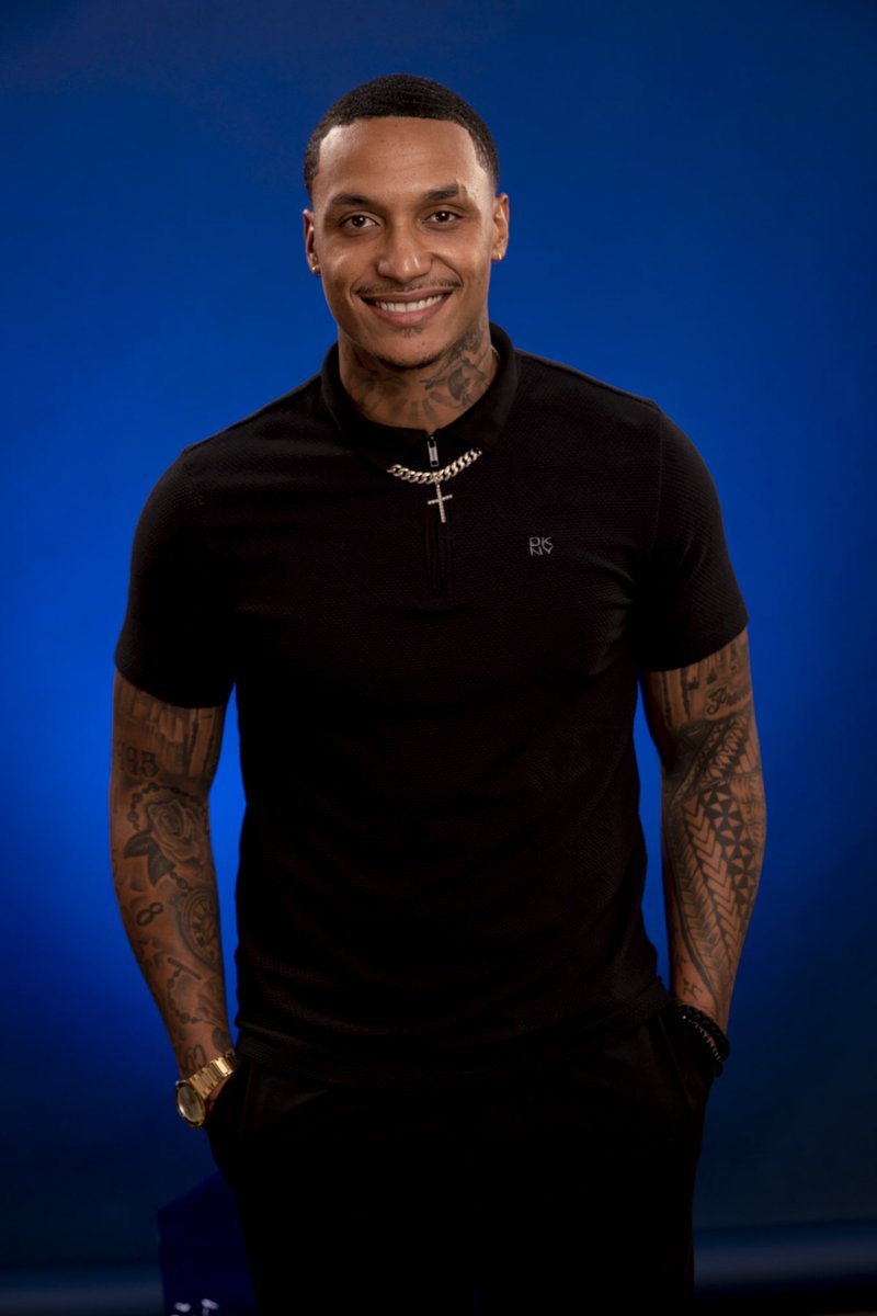 I’m CBS official now ! Let’s get it goin <a href="/SportsCentralLA/">Sports Central LA</a> 🙏🏽💯
#FightOn✌🏽