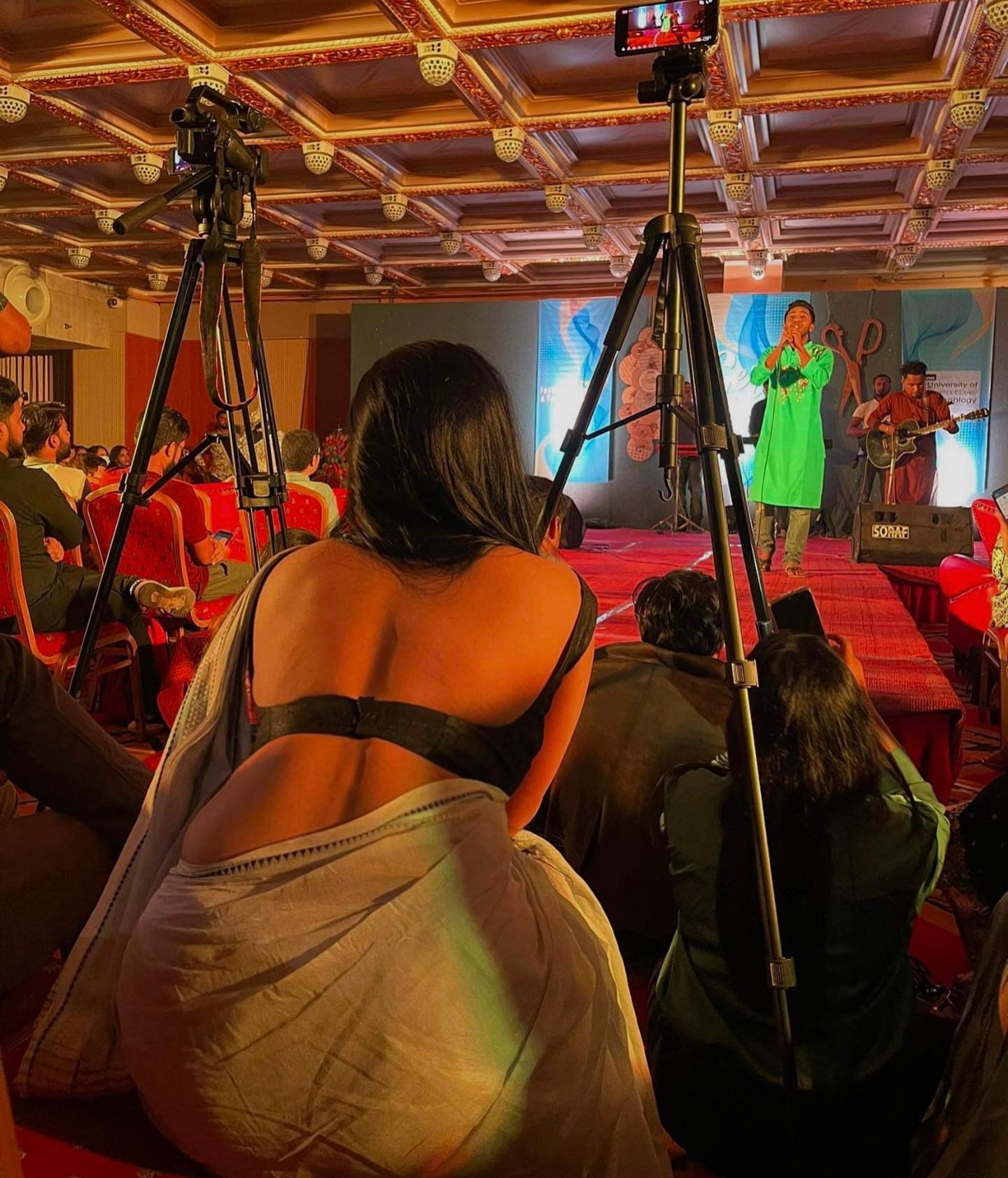 FbWV2XJaUAAIOtz?format=jpg&name=large