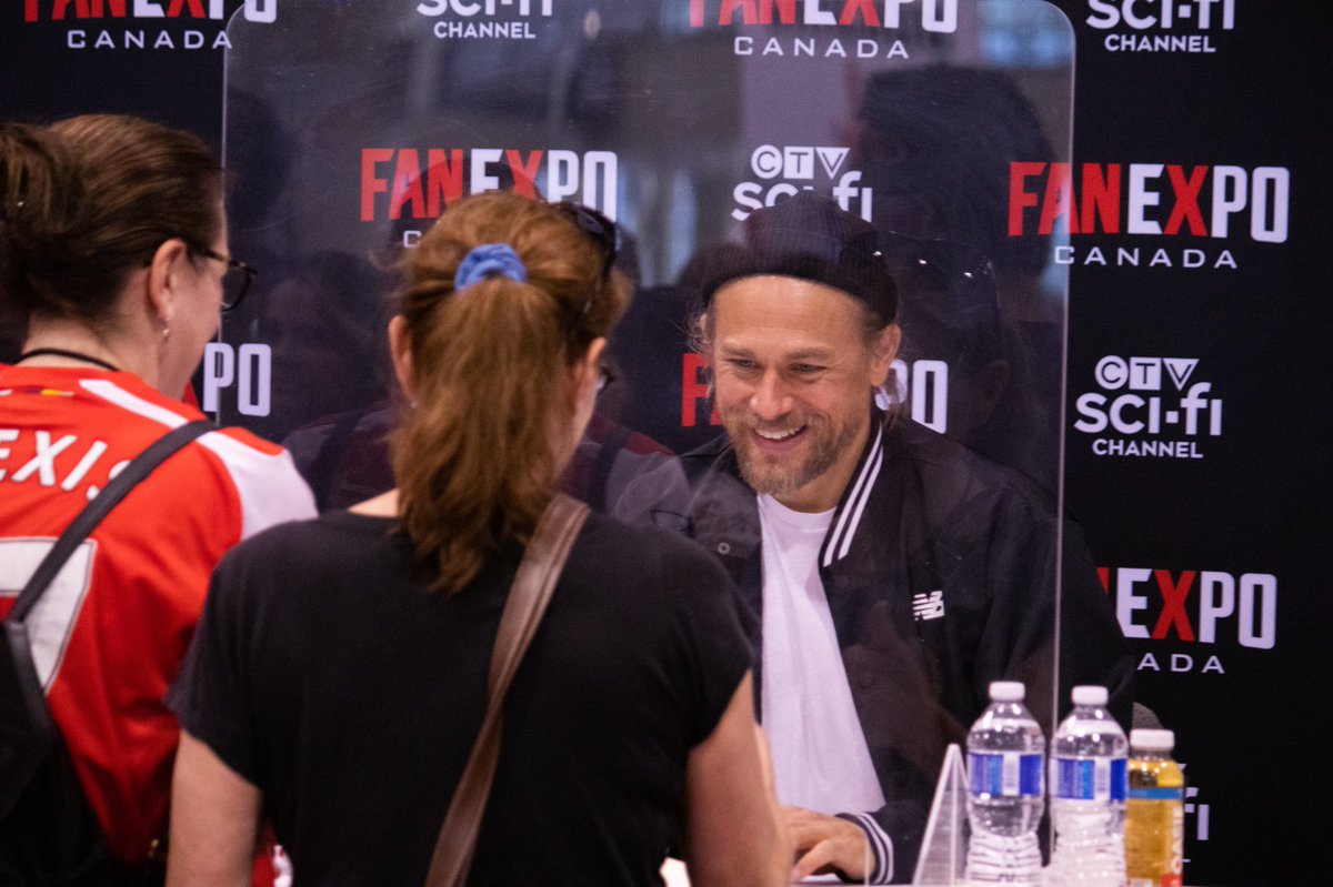 itsTheDevShow's tweet photo. There were lots of happy #SonsofAnarchy fans @FANEXPOCANADA to meet the gents this weekend!

#SOA #FanExpo2022 #FanExpoToronto #Toronto #ComicCon #CharlieHunnam #RyanHurst #TheoRossi #EmilioRivera #TheDevShow #TDS https://t.co/8mUQKXSbKR