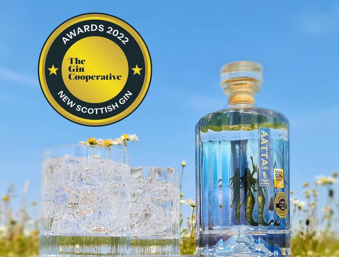 OrkneyGin's tweet photo. Wow, we are blown away! Aatta has won Gold in @the_gin_cooperative awards, ‘New Scottish Gin’ and gained two other bronze awards too. Thank you and well done to all other gins which did so well representing Scotland’s wonderful gin industry!
#Orkney #tasteoforkney #gin https://t.co/QZXwEBJpQb