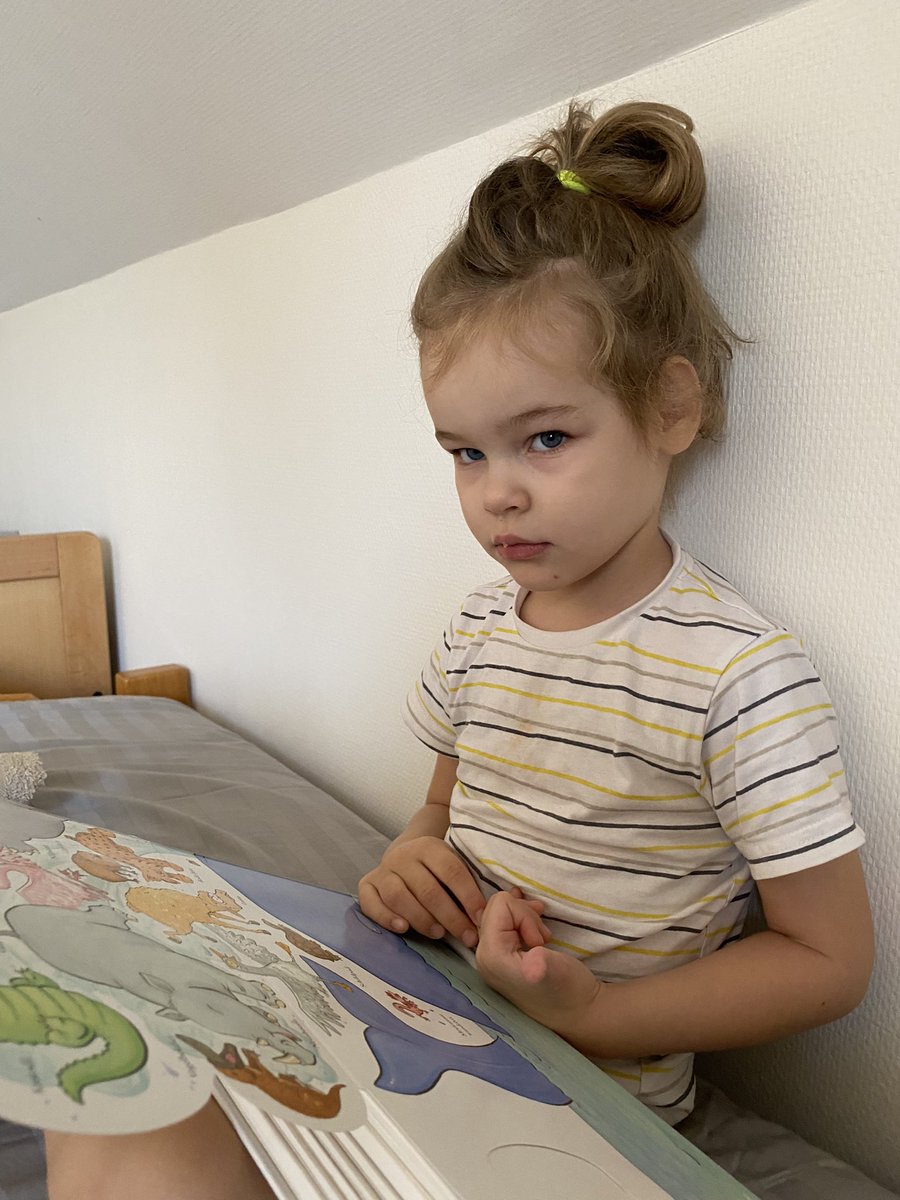 September 1 Varyusha goes to school in Belgium, she will be there without me every day for 2 hours.  I never left her alone, I hope everything goes well.  In the meantime, we continue the treatment of Ravikti and enjoy the last summer days