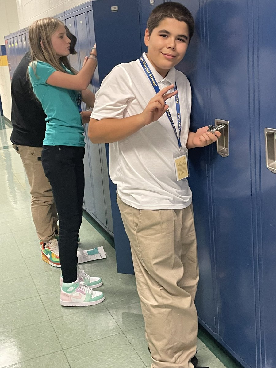 Mrs. Medina tweet media