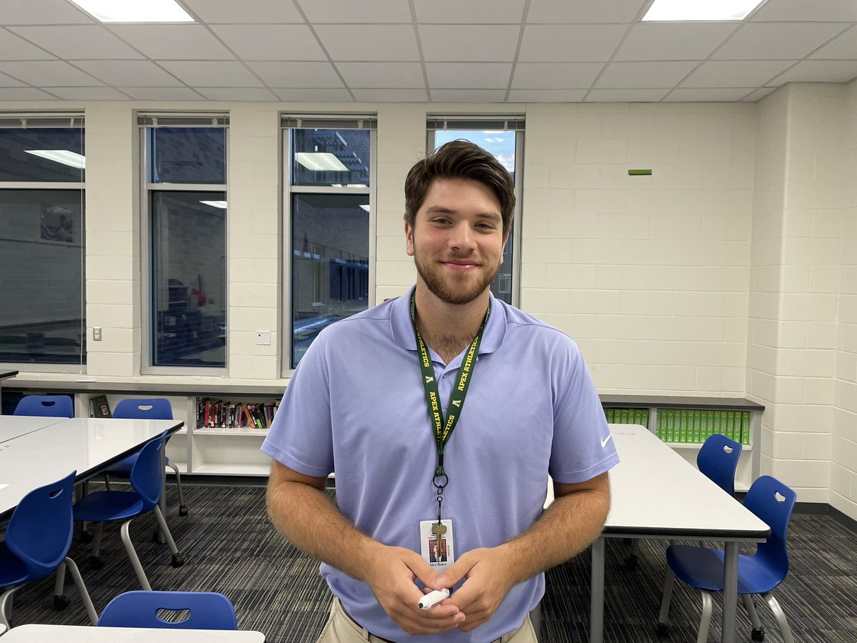 APEXLAX's tweet photo. Before and After- Coach Baker survives his first day teaching at Apex (4 years after graduating from here)
@apexhsathletics @QueensMLAX  he is gonna be a good one! https://t.co/p3T6QVmaMn