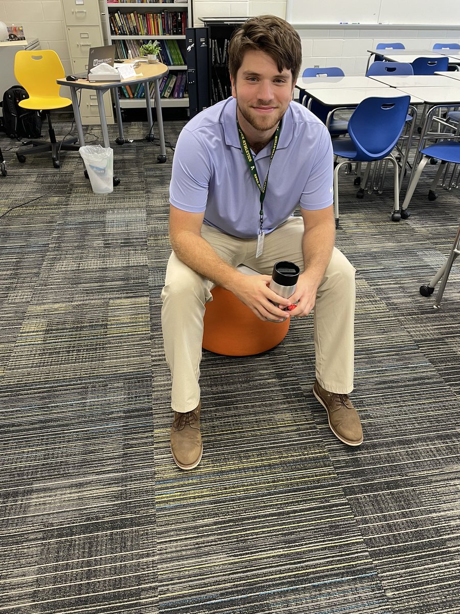 APEXLAX's tweet photo. Before and After- Coach Baker survives his first day teaching at Apex (4 years after graduating from here)
@apexhsathletics @QueensMLAX  he is gonna be a good one! https://t.co/p3T6QVmaMn