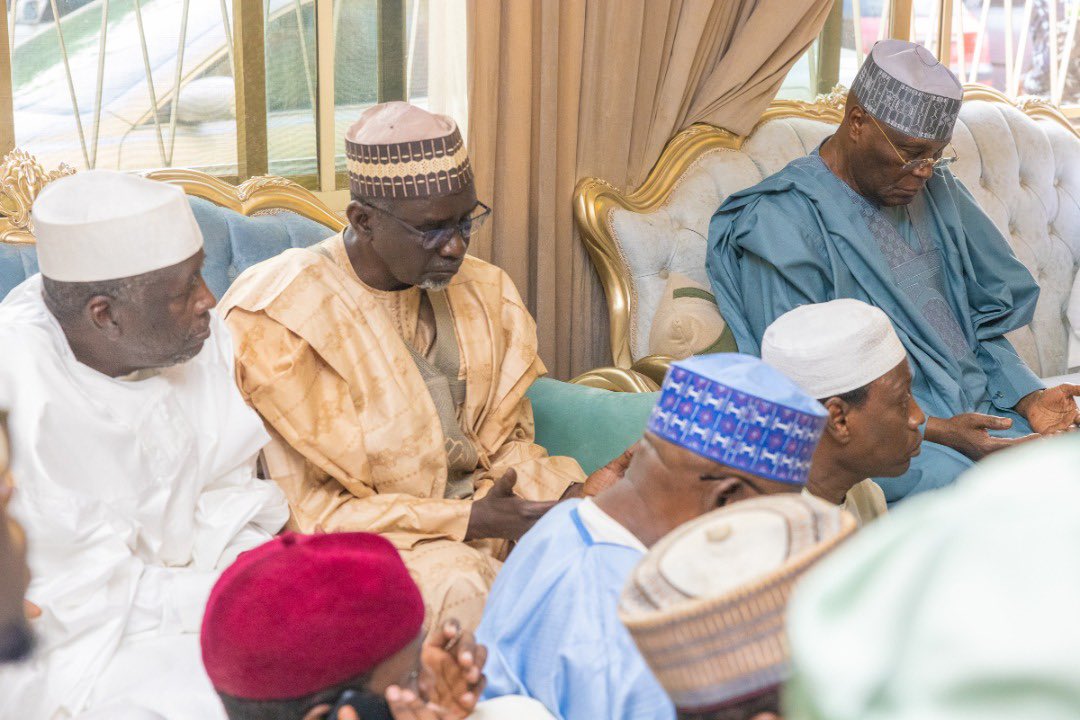 atiku's tweet photo. Earlier this evening, I paid a courtesy visit to Kano's foremost businessman and philanthropist, Alhaji Aminu Dantata and later visited the family of Late Alhaji Uba Leader on a condolence visit. -AA https://t.co/ycKgk8ICj2