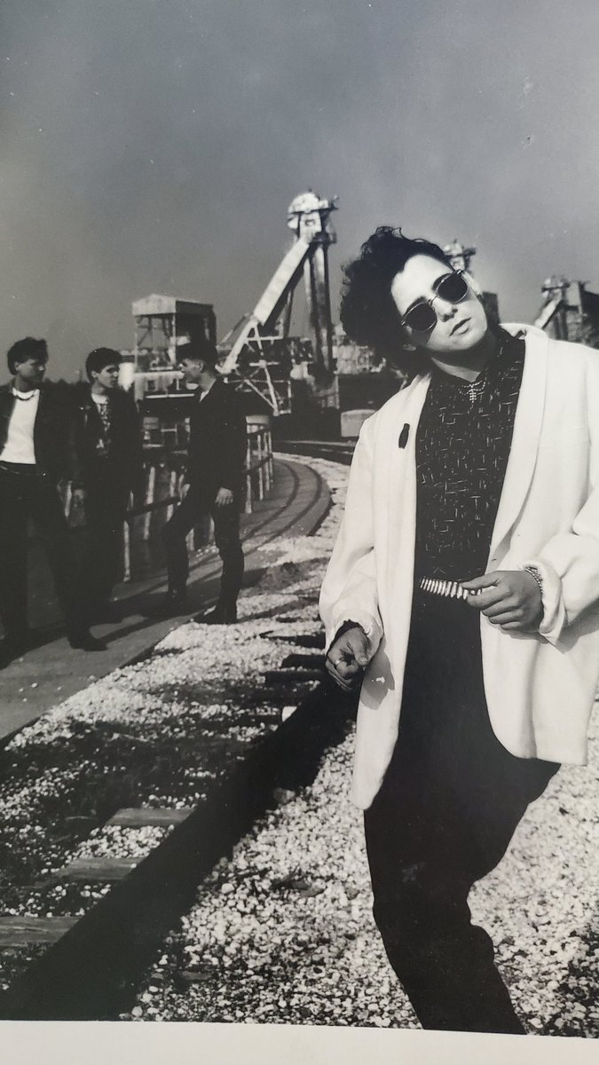 Trans joy in the 80s 🙂
@LennyZenith