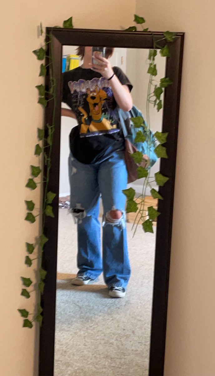 jiungirrel's tweet photo. #firstdayofschoolfit https://t.co/yV9f0H62tg