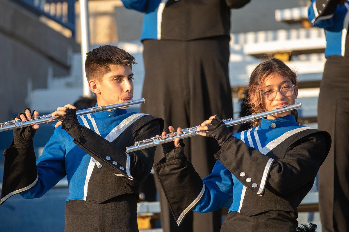EL Paso ISD Fine Arts (@episd_finearts) on Twitter photo The Bowie Bear Marching Band, Guard, and Drill Team had their first game of the season last Friday, the 26th! Take a look at these awesome photos to see all the Fun!
Photos: Kian Sasser/Mariana Estrada
<a href="/Bowie_bears/">Bowie High School</a> <a href="/BowieBearBand/">Bowie Bear Band 🐻</a> <a href="/ELPASO_ISD/">El Paso ISD</a> @EPISDFIneArts The Bowie Bear Marching Band, Guard, and Drill Team had their first game of the season last Friday, the 26th! Take a look at these awesome photos to see all the Fun!
Photos: Kian Sasser/Mariana Estrada
<a href="/Bowie_bears/">Bowie High School</a> <a href="/BowieBearBand/">Bowie Bear Band 🐻</a> <a href="/ELPASO_ISD/">El Paso ISD</a> @EPISDFIneArts