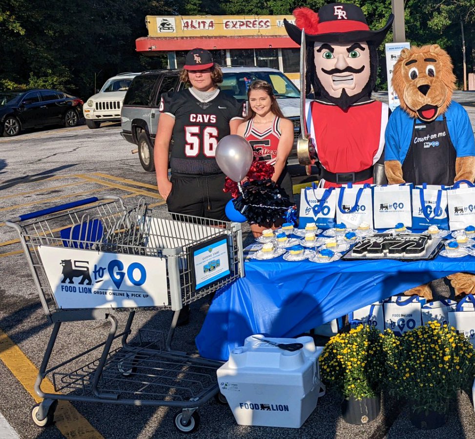 Today our Cavaliers assisted with the ribbon cutting at the <a href="/FoodLion/">Food Lion</a> off Broadway as they begin their new online Food Lion 2 Go program! 

Cadmus was assisted by our Cheer and Football team this morning at this event!

#SwordsUp⚔️ #CavalierNation🔺▪️
