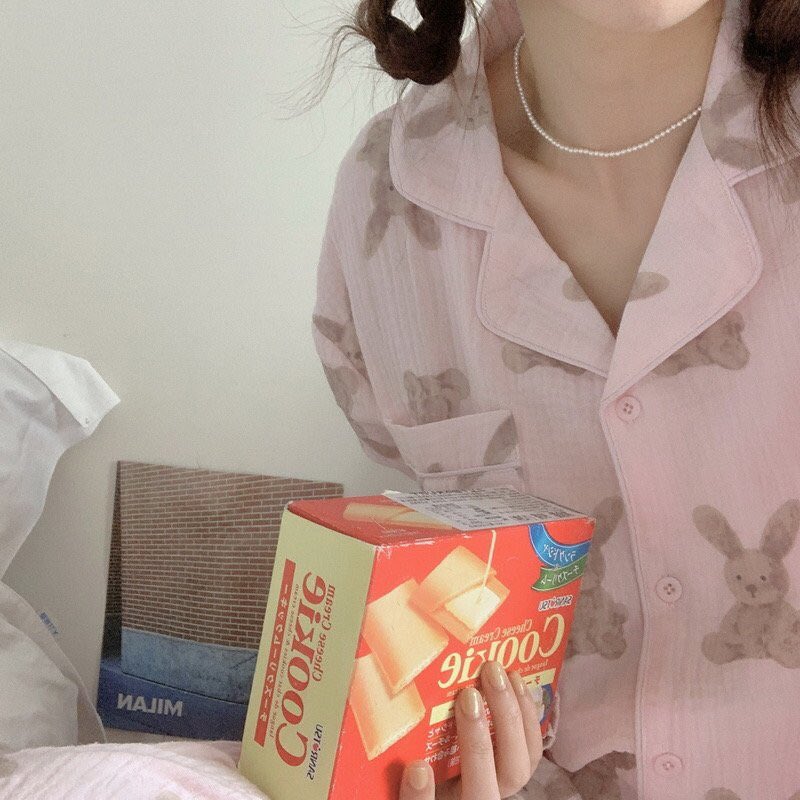 _your_coco_'s tweet photo. 🐰 𝙷𝙱𝙳 𝙹𝙺 🐰

사랑하는 정국이의 생일 🍰 뭘 하면 좋을까 고민하다가 내가 좋아하는 걸 친구들도 좋아하겟지.. 
하는 마음으로.

💝 𝙶𝚘𝚘𝚍 𝙽𝚒𝚐𝚑𝚝 𝙶𝚒𝚏𝚝 𝚂𝚎𝚝 💝
파자마, 인형, 마들렌 (𝚌𝚘𝚌𝚘 𝚖𝚊𝚍𝚎) 🧸

RT | 국내주소 | 당발 9/2 | 1명

#HAPPYJKDAY https://t.co/vjFg2V0o5N