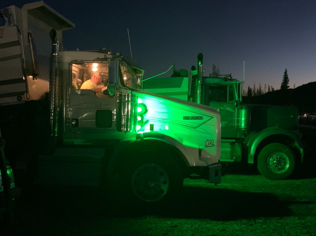 UmpquaNF's tweet photo. 8/29/2022: #WindigoFire, #PotterFire, and #BigSwampFire updates can be found here: https://t.co/Fc48ufqqTr https://t.co/s8fD1UqqTj
