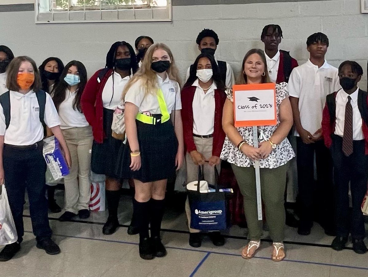 StAmbroseBees's tweet photo. Our  #sasfamily #adwfirstday is in the books! We had a terrific opening prayer service, and we’re very happy to be back with our amazing students! #adwcommunity #gobees 🐝 https://t.co/kc3AxCjcDS