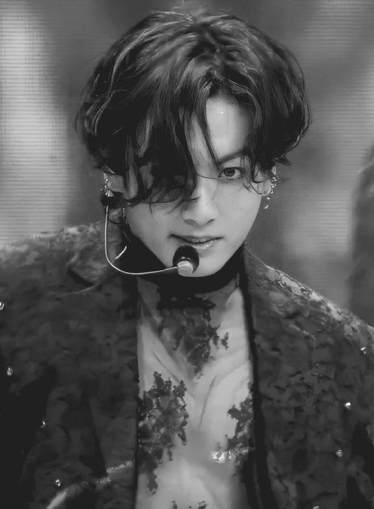 pinki_nya's tweet photo. SE LOGRA!!! @BTS_twt
#JungkookClearChannel https://t.co/YbN7o97sTs