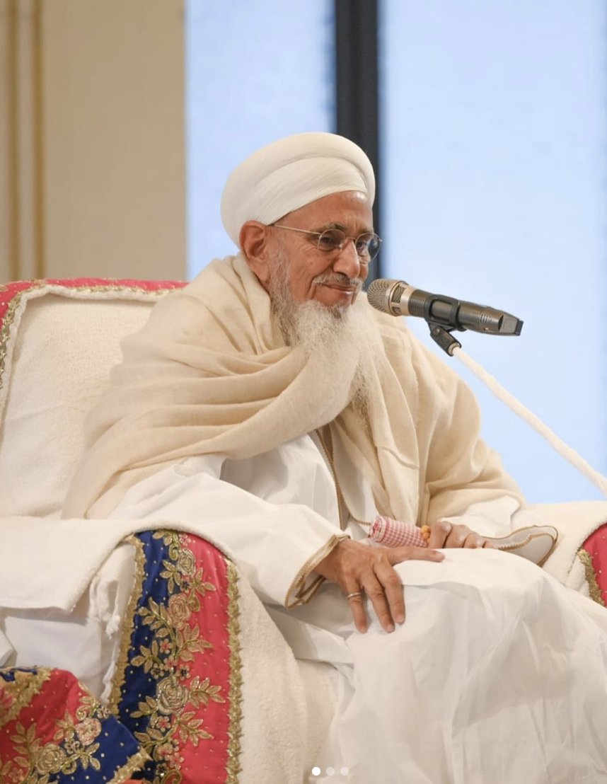Bohras_UK's tweet photo. As part of his tour of communities across the UK &amp; Europe for Ashara London, the leader of the @Dawoodi_Bohras, His Holiness Syedna Mufaddal Saifuddin, visited #Birmingham for the first time since the inauguration of Saifee Masjid in 2017. https://t.co/BUdz9vpKid