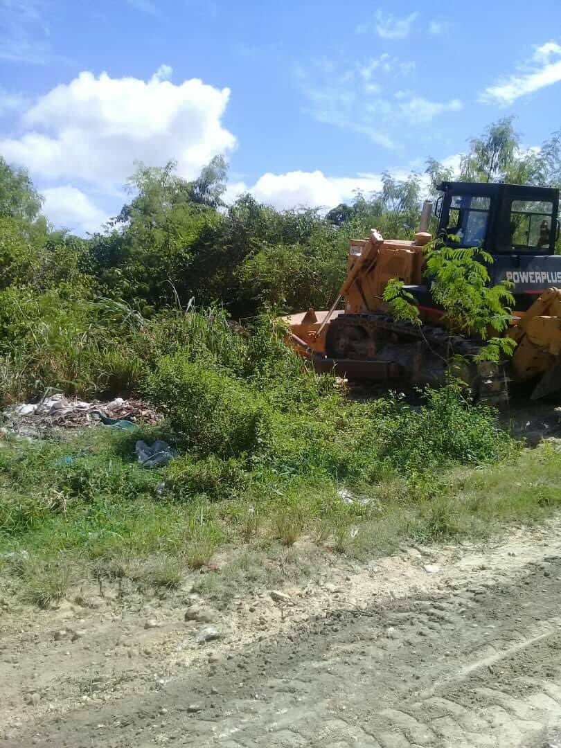 Avanzando la Brigada 5 de la #EMROHC en la actual tarea: Vial temporal de Lebrije.
#VamosPorMas
#CubaViveYTrabaja @Acueductomaya1 <a href="/PartidoPCC/">Partido Comunista de Cuba</a> <a href="/eaacmg/">EMPRESA DE ACUEDUCTO Y ALCANTARILLADO CAMAGUEY.</a> <a href="/OSDE_AyS/">OSDE Agua y Saneamiento</a> <a href="/MayraArevich/">Mayra Arevich Marín 🇨🇺</a> <a href="/LaisMuiz/">Lais Muñiz Figueroa</a> <a href="/YamileRamosCord/">Yamilé Ramos Cordero</a>