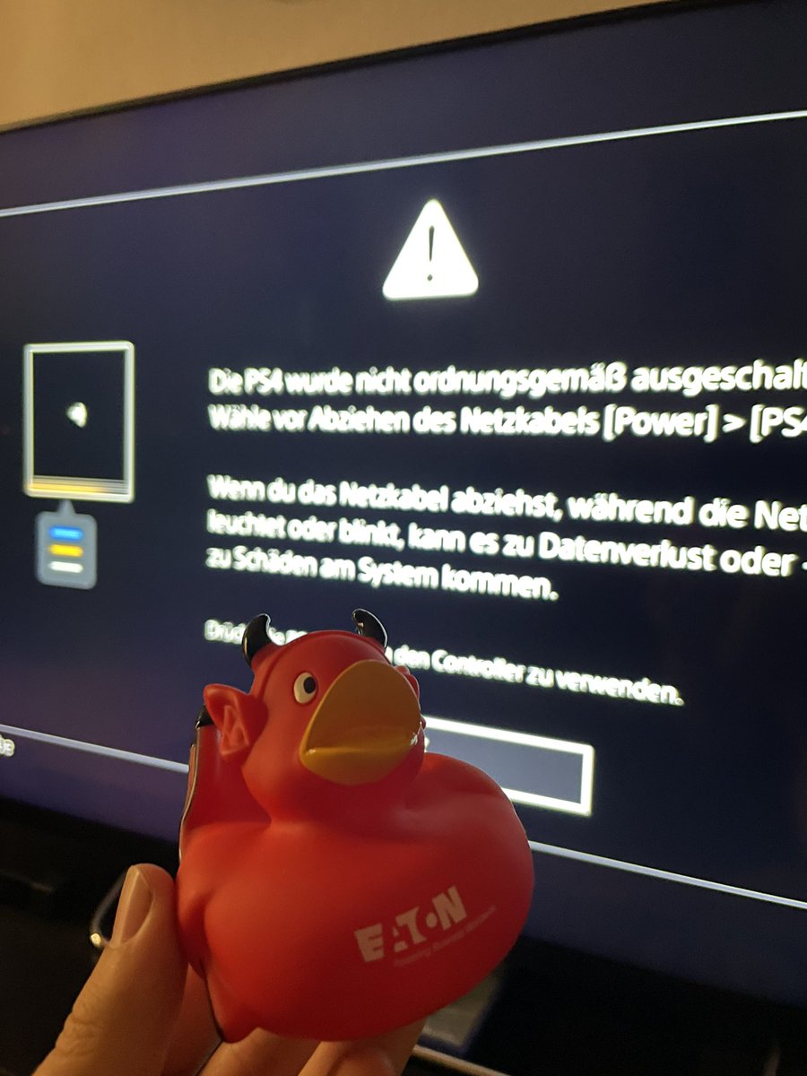 bointoin2's tweet photo. Solche Screens möchtet Ihr nicht mehr sehen? Ich auch nicht. Unter anderem deswegen ist eine USV eine gute Idee, damit Spannungsschwankungen ausgeglichen werden und wichtige Geräte bei einem Stromausfall weiter mit Strom versorgt werden.
#saveyourgame https://t.co/XiFArECbdO