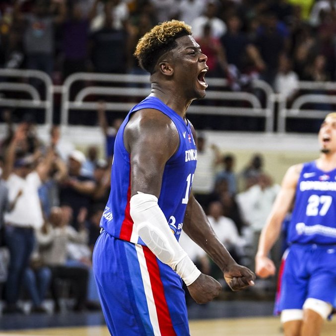 SantiAce23's tweet photo. 🔎Dos de los tres mejores anotadores de República Dominicana en los Clasificatorios son su pareja interna: 

Ángel Delgado (208cm): 13.2pts/12.2reb. Viene de la ACB y firmó en 🇹🇷. 

Eloy Vargas (211cm): 11.0pts/7.7reb. Viene de Boca y firmó en 🇺🇾. 

Otro día de fajarse adentro. https://t.co/fIWHPzZyy7