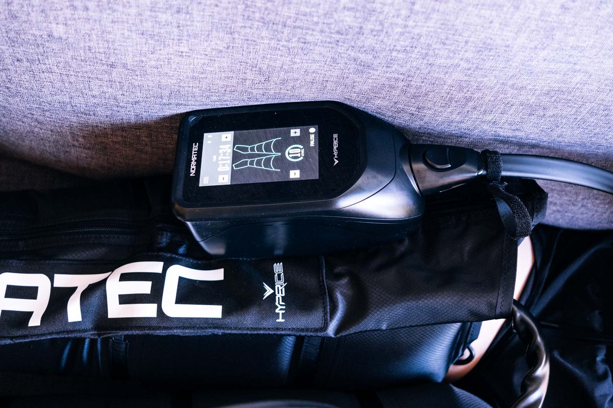 hphcycling's tweet photo. Recovery doesnโt stop at food and rest. Improving blood flow and staying limber are key parts that are often overlooked.
Thanks to @Hyperice, our athletes have everything they need to make it count on and off the bike during a rest day โก๏ธ
#HumanPoweredHealth | #TeamHyperice https://t.co/TUy5kw4mhX