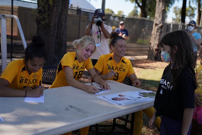 LBSUEM's tweet photo. Take this as your SIGN to come out and support your @LBSUSoccer as they take on Fresno State this Thursday, at George Allen @ 7:00pm! https://t.co/dlMaLHskH1