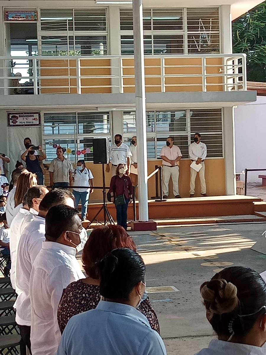 sitet_tabasco's tweet photo. El día de hoy, se llevó a cabo la “Inauguración del ciclo escolar 2022-2023 y Denominación de la Esc. Prim. Centro Escolar 1ro. de Mayo Carmen Quero Taracena“, al cual asistió como invitado especial, el Profr. Clemente Ortiz Méndez, Secretario de esta Organización Sindical. https://t.co/PLeRksbROq