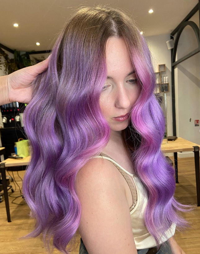 manicpanic_uk's tweet photo. A transitioning hair colour perfect for summer to autumn, I think we found it ๐๐
@sarah.coloristexpert ๐จ
#manicpanicpro #manicpanicprofessional #MPUK #UV #uvhair #collection #haircollection #manicpanicuk #manicpanic #vivid #Salon22 @salon_int https://t.co/FeKzc2kNUM